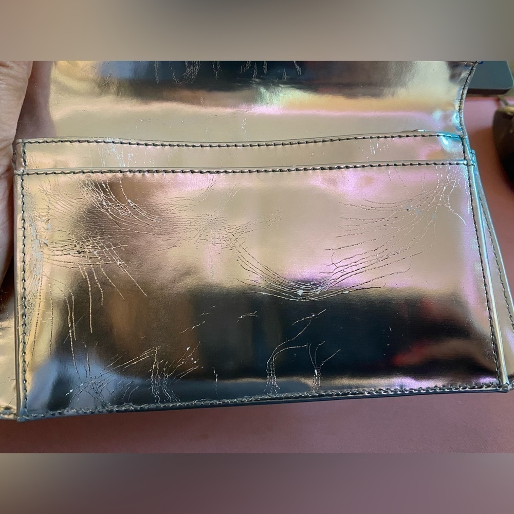 CHANEL Matelasse Chocolate Bar Rare Metallic Zip Around Wallet or Clutch - Picture 12 of 15